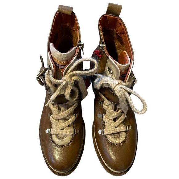 Pikolinos Aspe Lace Up Boots in Olive - Picture 4 of 13